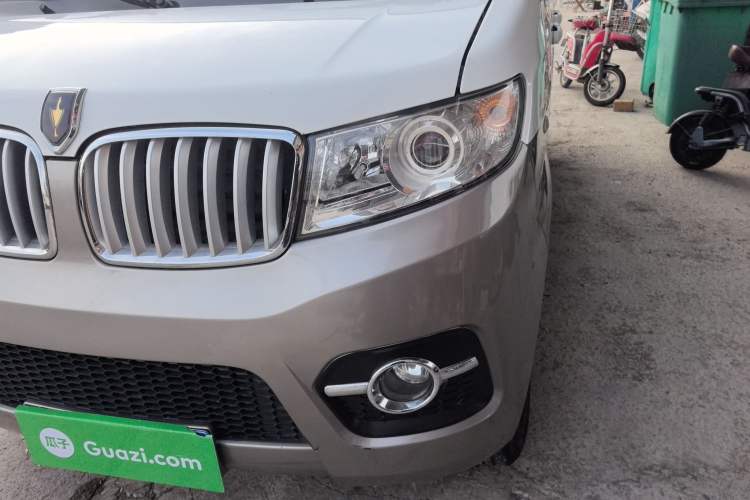 Used Jinbei Hiace X30 2021 1.5L Comfort Model Air-Conditioner-Free Version National VI Standard SWC15M Bus
