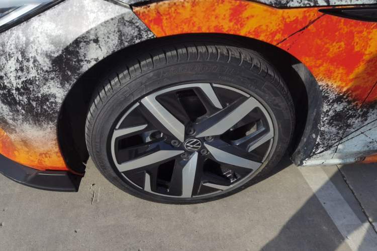 Used Volkswagen Lamando 2023 Lavida L 280TSI DSG Cool & Spicy Edition