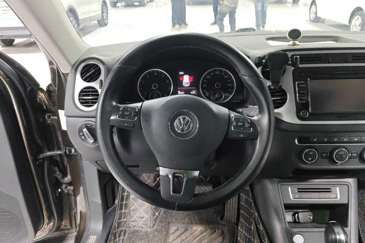 Used Volkswagen Tiguan 2015 1.8TSI Automatic Two-Wheel Drive Luxury Model