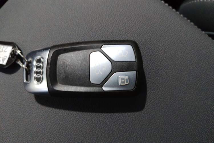 Used Audi Q5L 2023 40T Luxury Dynamic Model
