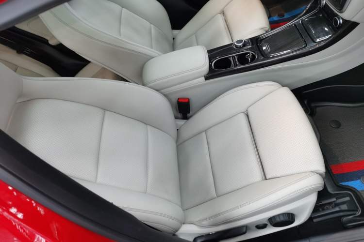 Used Mercedes-Benz GLA 2016 GLA 200 Fashion Model
