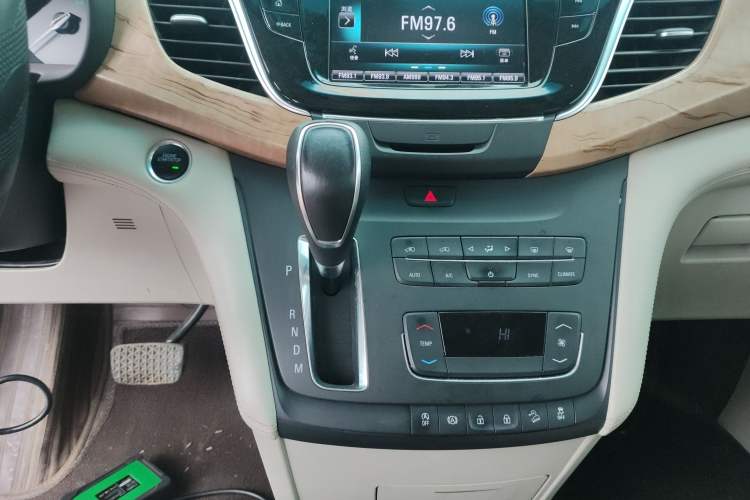 Used Buick GL8 2017 ES 28T Comfort Model China V Standard