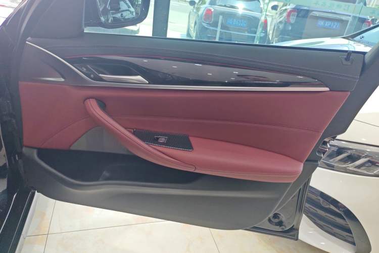 Used BMW 5 Series 2021 525Li Luxury Package
