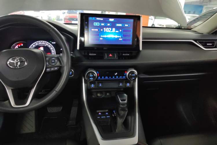 Used Toyota RAV4 2020 2.0L CVT Two-Wheel Drive Fashion PLUS Edition