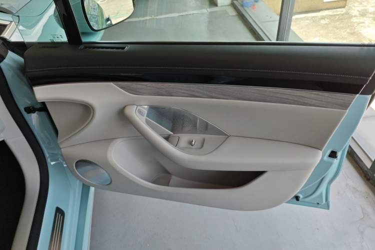 Used Hima Luxeed S7 2025 705 km Max