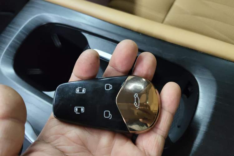 Used VOYAH Dream 2022 Low-Carbon Edition Dream+ Smart Enjoyment Package
