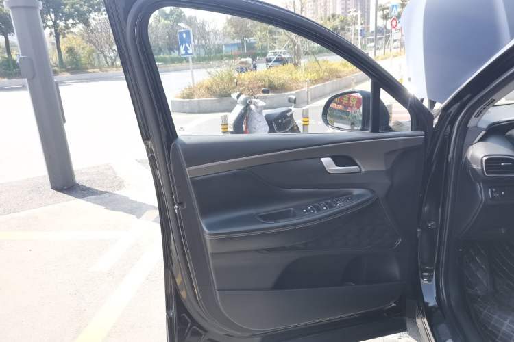 Used Hyundai Santa Fe 2020 380 TGDi Automatic Two-Wheel Drive GLS Luxury Edition
