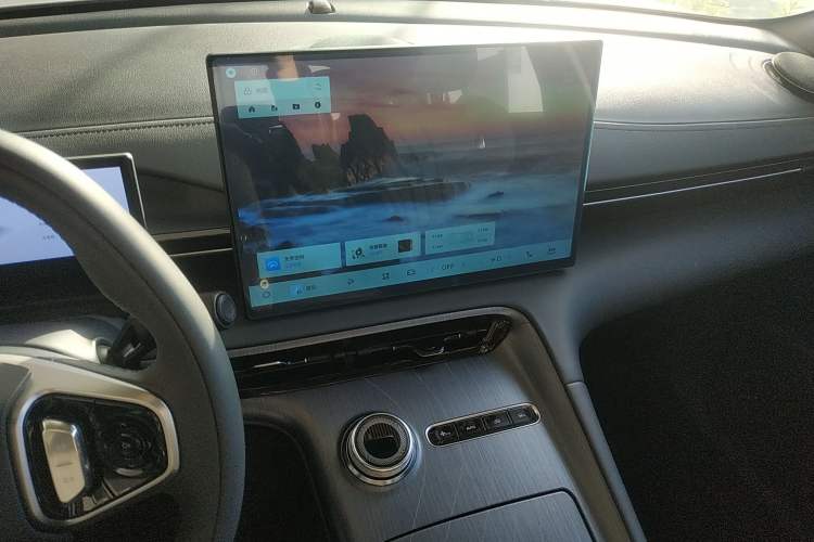 Used  E5 2024 440km Exploration Version
