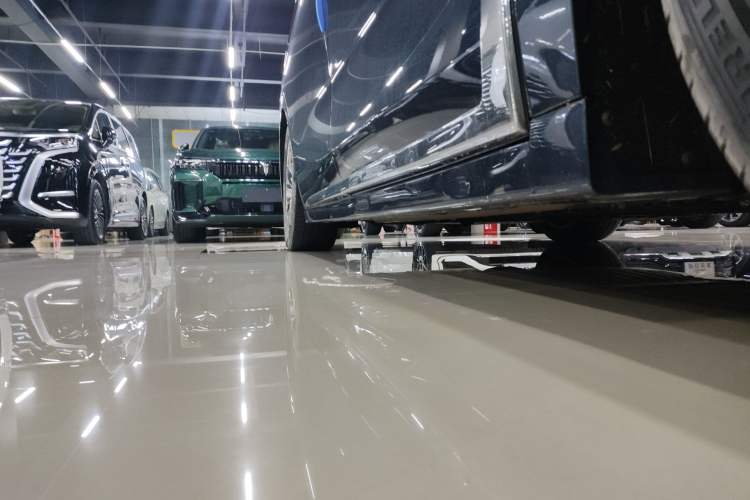 Used VOYAH Dream 2025 PHEV Four-Wheel-Drive Flagship Version – Qiankun Edition
