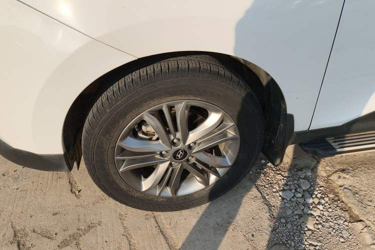 Used Hyundai ix35 2015 2.0L Automatic 2WD Smart Type China IV
