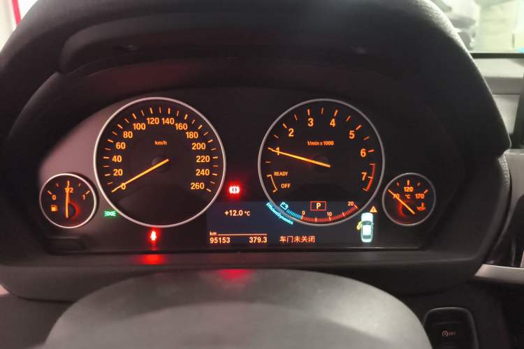 TDK.VehicleDetails.img