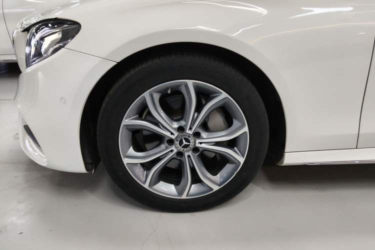 Used Mercedes-Benz E-Class 2019 Restyled E 300 L Sporty and Stylish Edition