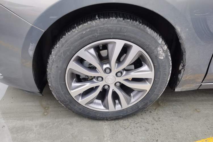 Used Buick GT 2018 18T Automatic Elite Model