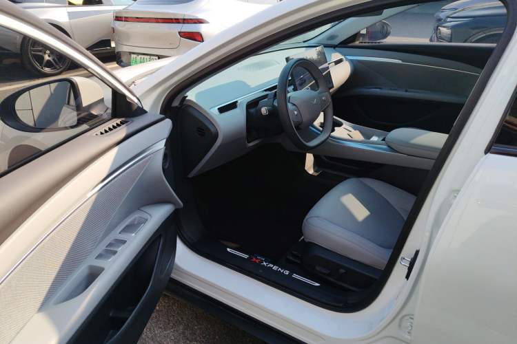 Used XPeng MONA M03 2024 620 with Ultra-Long Range
