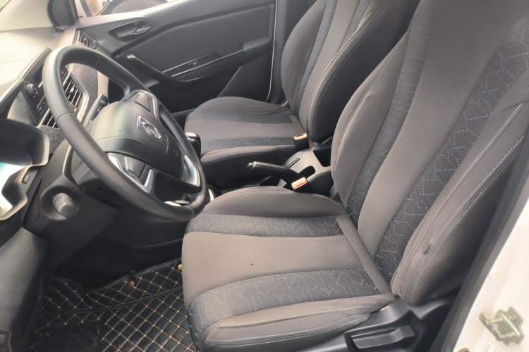 Used Baojun 310 2016 1.2L manual Comfort trim level
