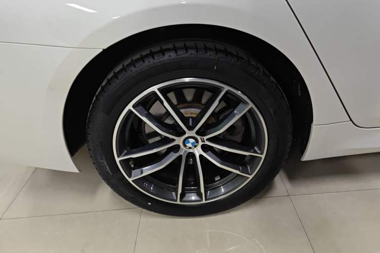 Used BMW 5 Series 2022 Second Facelift 525Li M Sport Package