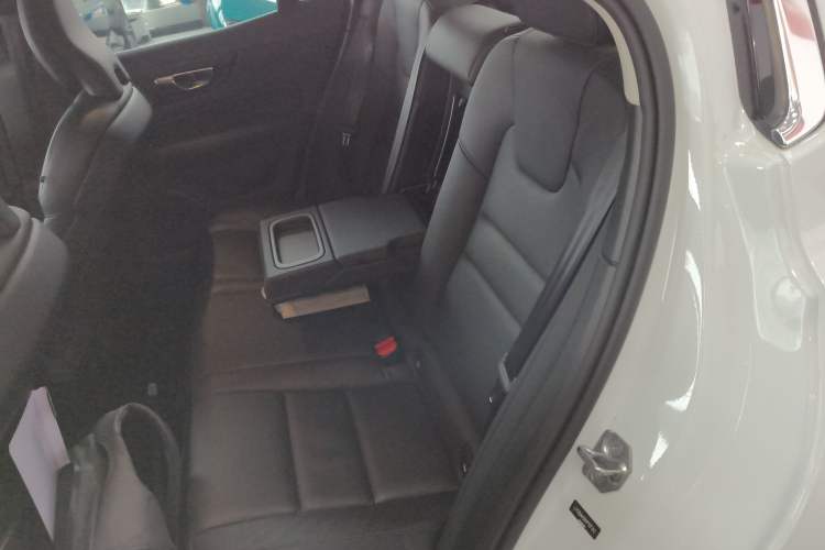 Used Volvo S60 2021 T4 Zhiyuan Luxury Edition