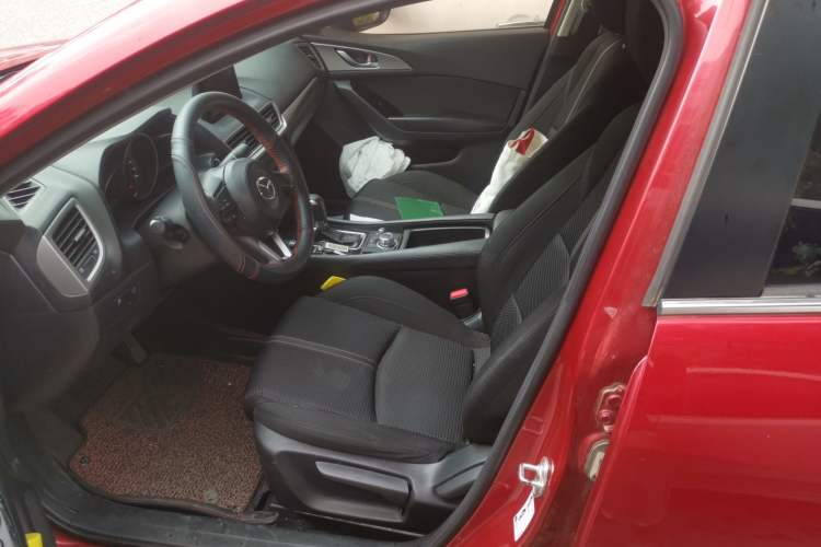 Used Mazda Mazda 3 Axela 2017 Sedan 1.5L Automatic Luxury Model Emission Standard China V
