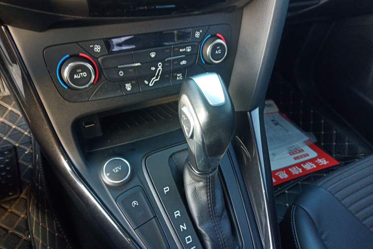 Used Ford Focus 2017 Sedan EcoBoost 125 Automatic Supreme Style SmartDrive Edition
