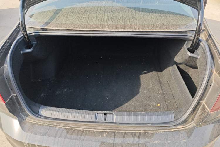 Used Volkswagen Magotan 2025 Zhongxiang Version 280TSI DSG Comfort Edition