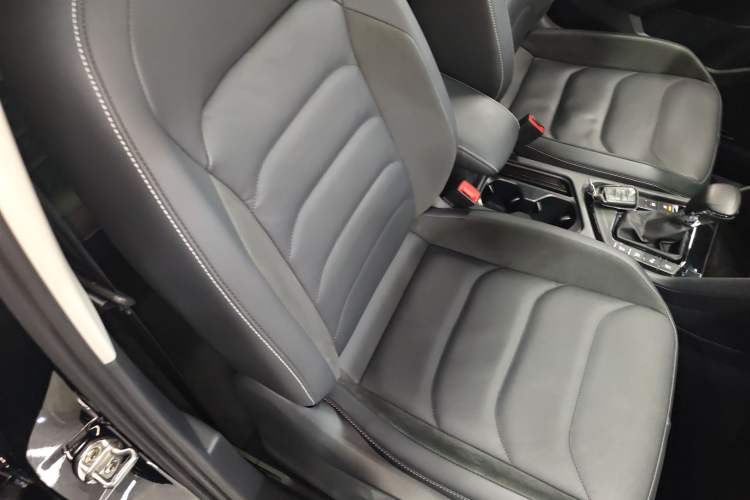 Used Volkswagen Tiguan L 2021 330TSI Automatic Two-Wheel Drive R-Line Flagship Edition