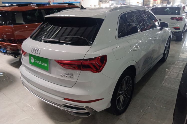 Used Audi Q3 2022 40 TFSI Fashion Dynamic Model
