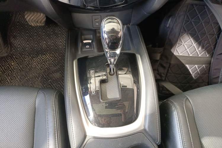 Used Nissan X-Trail 2019 2.0L CVT Smart Connect Comfort Edition 2WD
