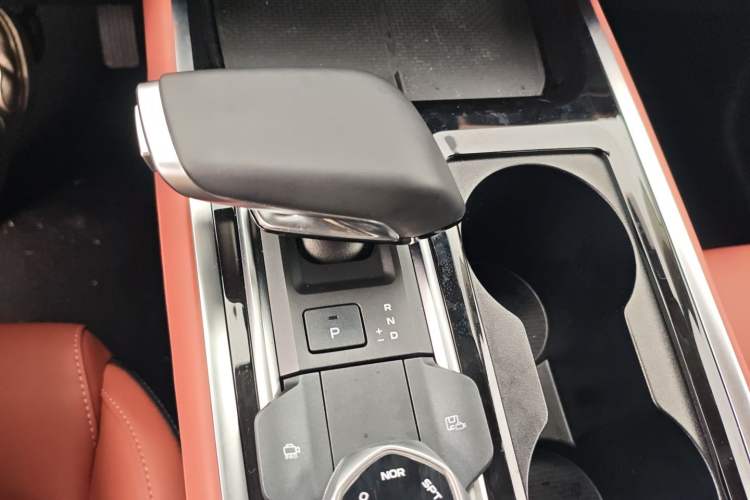 Used Changan CS55PLUS 2025 3rd Generation Blue Whale 1.5T 500Bar Prestige Edition
