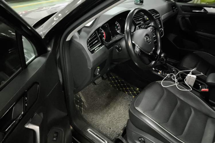 Used Volkswagen Tiguan L 2017 330TSI Automatic Two-Wheel Drive Flagship Edition
