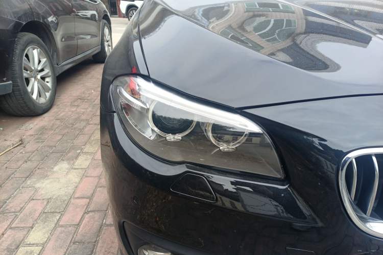 Used BMW 5 Series 2014 525Li Leading Model
