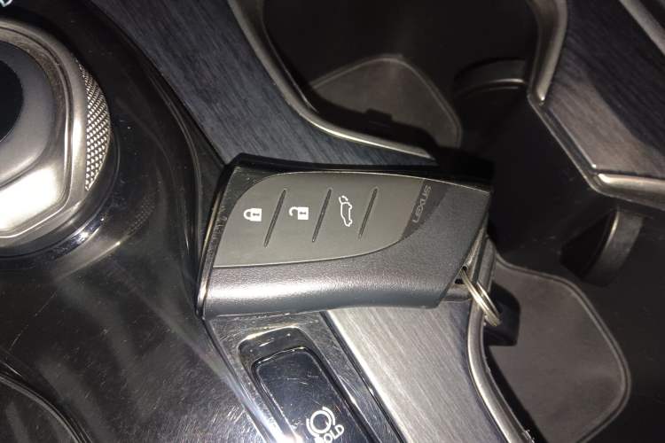 Used Lexus RZ 2023 450e All-Wheel Drive Luxury Edition
