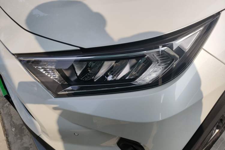 Used Toyota RAV4 2022 2.0L CVT 4x4 Style Plus Edition
