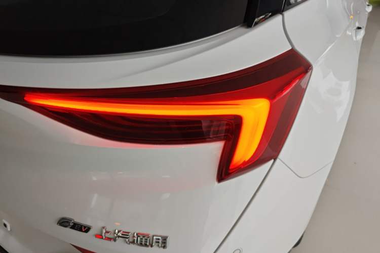 Used Buick Velite 6 2023 430km Range Commuter Version
