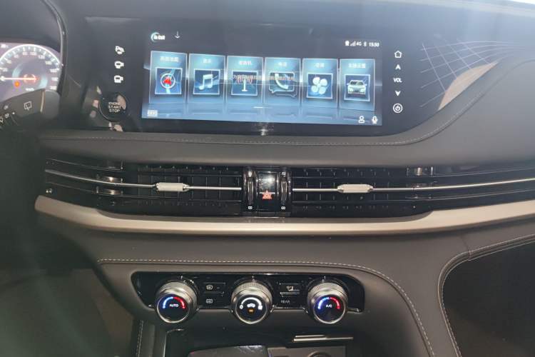 Used Changan CS95 2021 2.0T Two-Wheel Drive Luxury Version