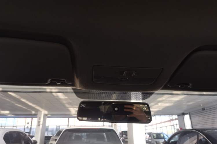 Used Volkswagen Jetta 2019 Dream Edition 1.4L Manual Fashion Version
