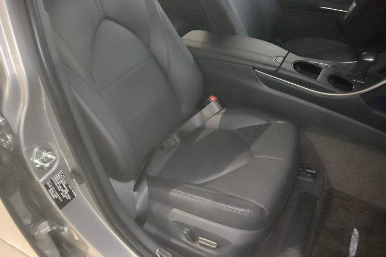 Used Toyota Avalon 2021 2.5L Luxury Edition
