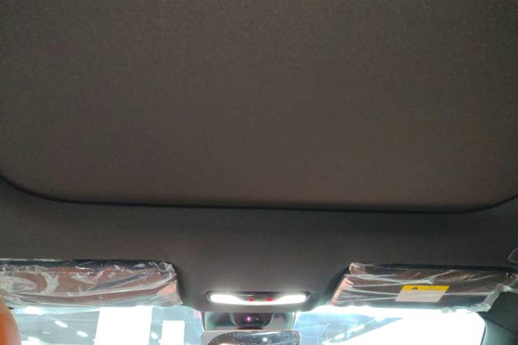 Used  Q07 2025 215 Flagship Edition
