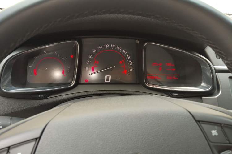 Used  5LS 2014 1.6T Elegant Version THP160
