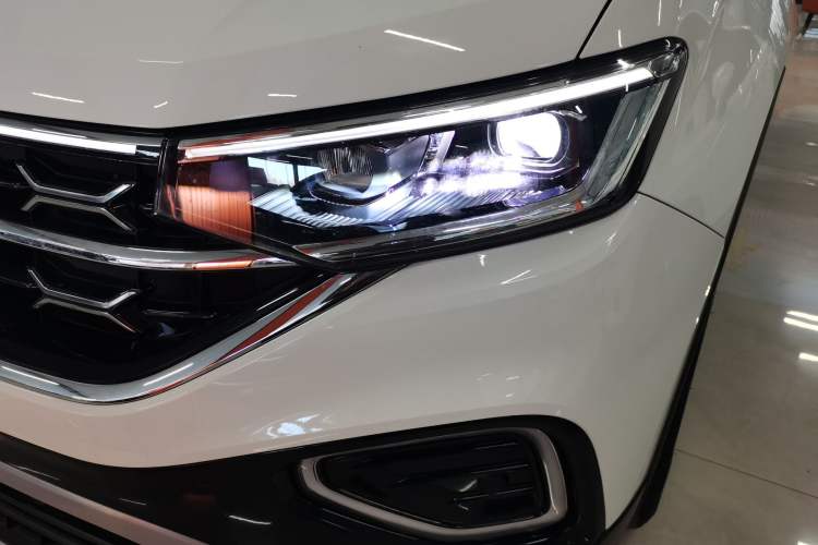 Used Volkswagen Tayron 2023 280TSI Two-Wheel-Drive Luxury Plus Advanced Version
