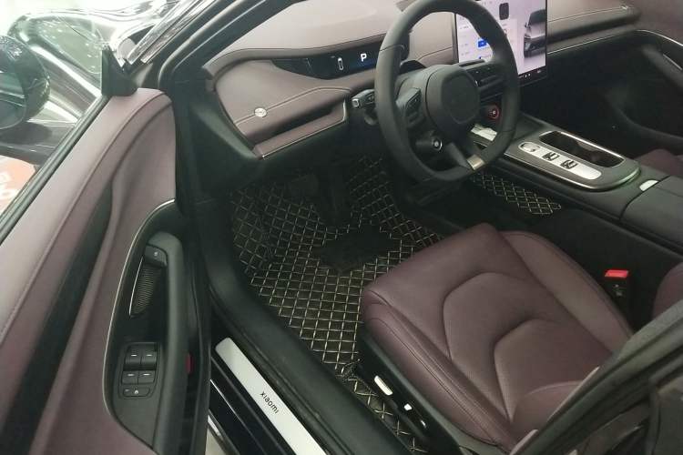 Used  SU7 2024 Rear-Drive Standard Founder Edition
