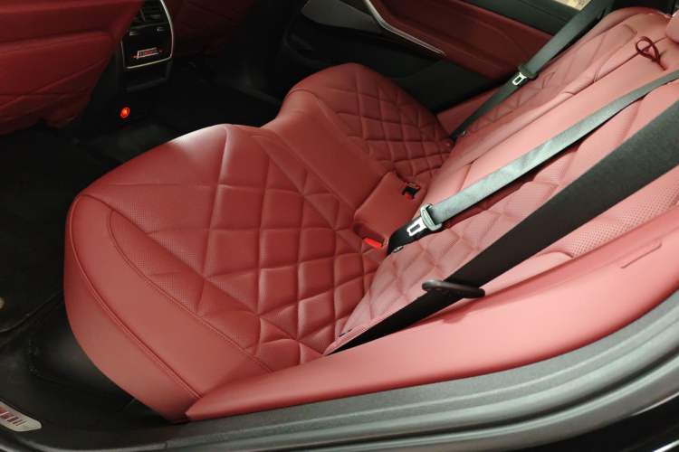 Used BMW X5 2023 xDrive 40Li M Sport Night Edition Package
