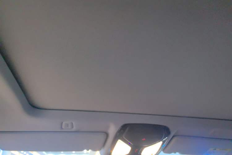 Used BMW 5 Series 2019 525Li Luxury Package
