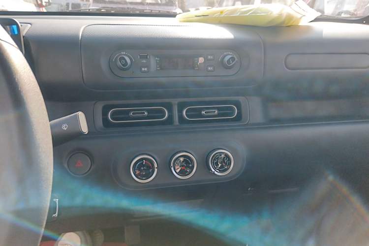 Used Wuling Zhiguang New Energy 2025 Standard Model
