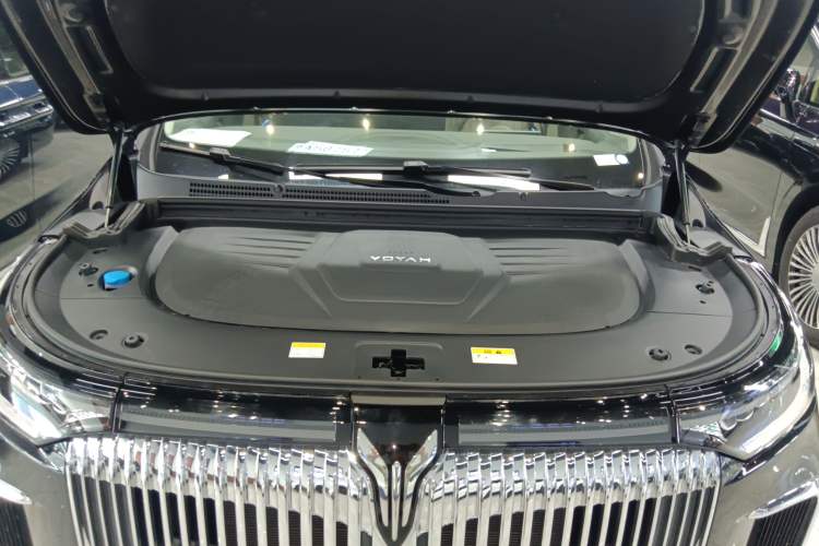 Used VOYAH Dream 2025 PHEV Four-Wheel-Drive Flagship Kunpeng Edition
