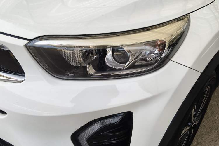 Used Kia kx1 Stonic 2019 1.4L Manual Fun Edition China VI Standard