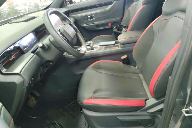 Used JETOUR Dashing 2023 1.5T DCT Starlight Shine Pro Edition
