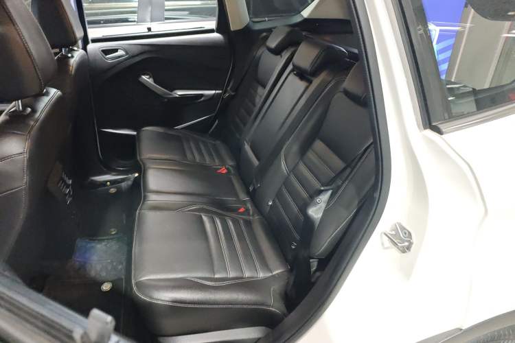 Used Ford Kuga 2019 EcoBoost 180 Two-Wheel-Drive Titanium Plus Model China V Standard
