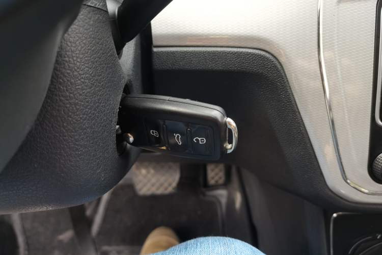 Used Volkswagen Gran Lavida 2015 230TSI DSG Comfort Edition