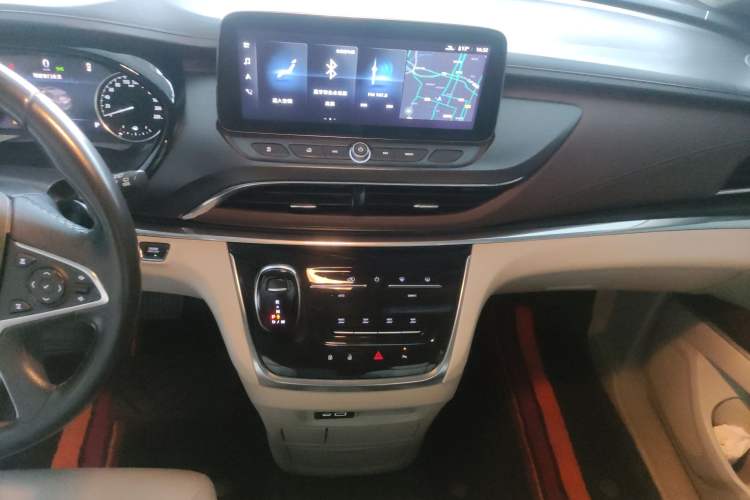 Used Buick GL8 2020 Land Business Class 652T Luxury Model