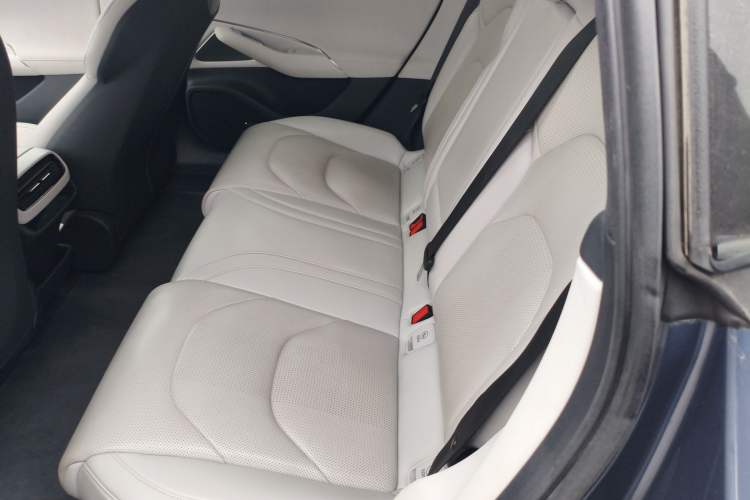 Used  SU7 2024 Four-Wheel Drive Ultra-Long Range Advanced Intelligent Driving Max Edition